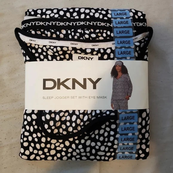 DKNY Jogger Set Pajama With Eye Mask - Picture 8 of 8